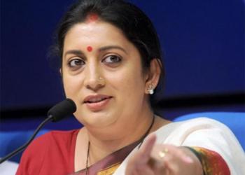 स्मृति ईरानी हिंदू