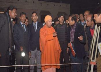 योगी आदित्यनाथ निरिक्षण