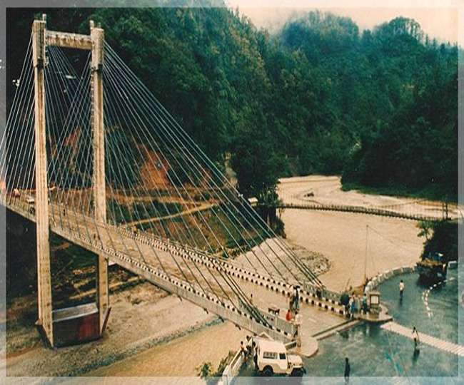 मणिपुर रेलवे पुल सबसे ऊंचा