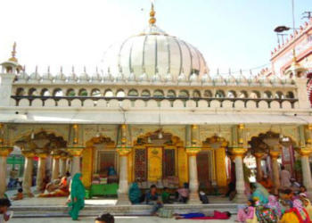 हाईकोर्ट निजामुद्दीन दरगाह