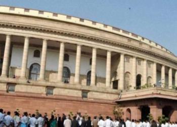 चुनाव आयोग उम्मीद्वार दागी