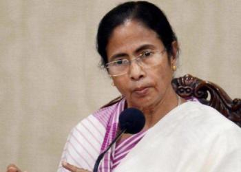 ममता बनर्जी एयर स्ट्राइक सेना