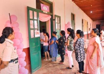 वोटर टर्न आउट मिडिल क्लास बीजेपी