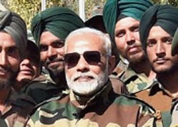 मोदी भारतीय वायुसेना