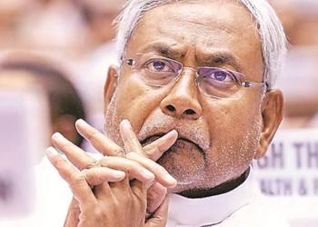 पहले दिमागी बुखार, अब बाढ़, नितीश कुमार के सुशासन के दावे Expose हो चुके हैं