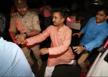 उन्नाव केस में योगी सरकार ने की CBI जांच की सिफ़ारिश, भाजपा ने विधायक को पार्टी से निकाला