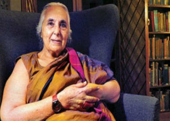 रोमिला थापर