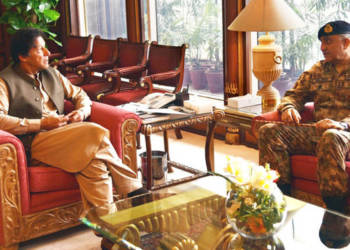 PAK सेना ने अपने हाथ में ली अर्थव्यवस्था की कमान, कुछ ही दिनों में हो सकता है तख्तापलट