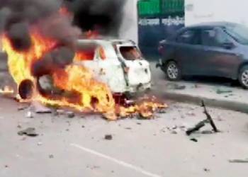 लखनऊ कभी तहजीब के लिए जाना जाता था, पर कुछ तत्वों ने यहां दबंगई कर खूब तबाही मचाई