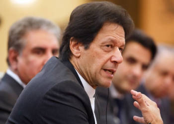 ऑस्ट्रेलिया, पाकिस्तान, फंडिंग