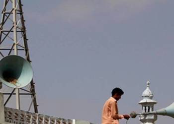 “NO LOUDSPEAKERS”, अज़ान के लिए लाउडस्पीकर इस्तेमाल करने की याचिका को UP हाईकोर्ट ने किया खारिज