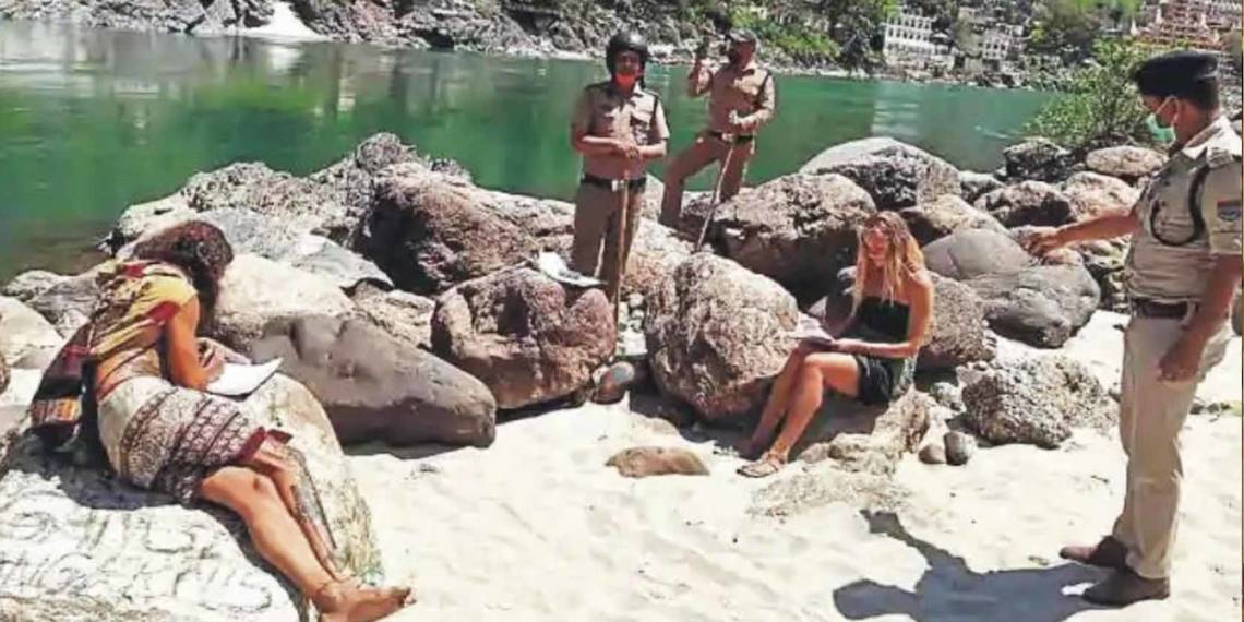 उत्तराखंड पुलिस, विदेशी, राजस्थान पुलिस, लॉक डाउन, नियम,