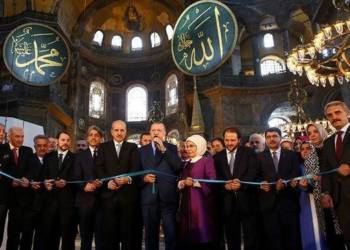 दुनिया के मुस्लिमों और ईसाइयों के बीच छिड़ी जुबानी जंग, हागिया सोफिया मामले पर ईसाई देशों ने तुर्की को लताड़ा