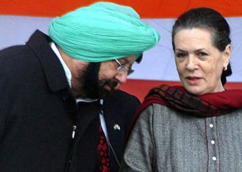 पंजाब कांग्रेस में सियापे से डरे अमरिंदर सिंह गांधी परिवार को टॉप चेयर पर चाहते हैं