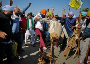 ‘कृषि कानून का समर्थन करने वाले नहीं हैं असली सिख’, उत्तराखंड की एक सिख संस्था अब सर्टिफिकेट बाँटने लगी है