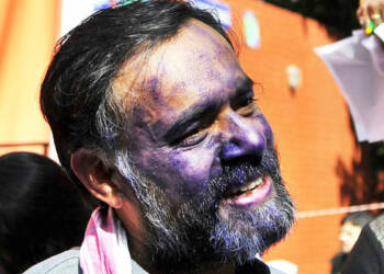 भारत सरकार को नीचा दिखाने योगेंद्र यादव BBC पर गए, खुद ही बेइज्जत होकर लौटे