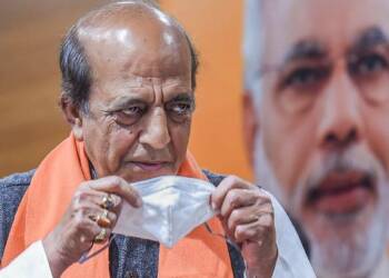 दिनेश त्रिवेदी हुए BJP में शामिल, 10 MLA भी PM मोदी की रैली के बाद बन सकते हैं भाजपाई