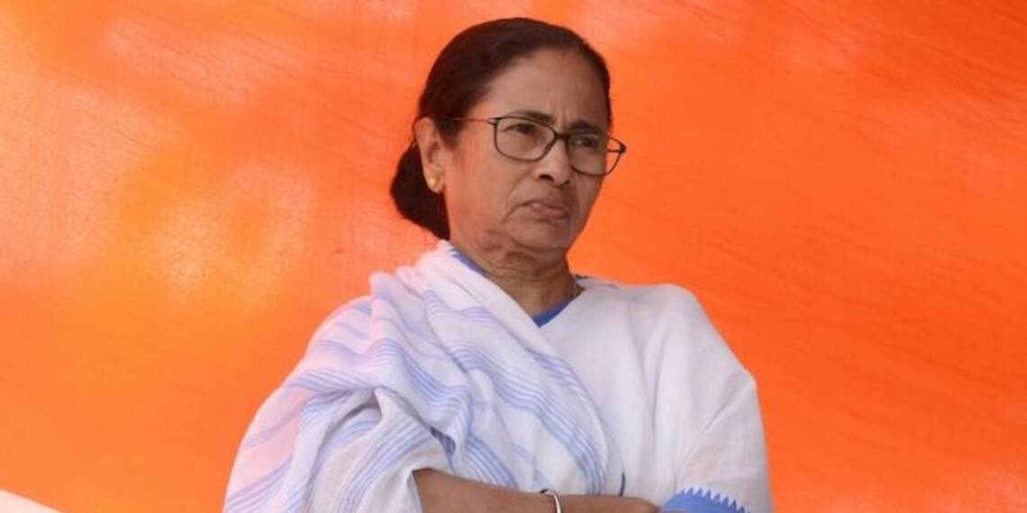 ममता का वायनाड- नंदीग्राम में हार होते देख ममता अब मुस्लिम बहुल बीरभूम क्षेत्र से चुनाव लड़ सकती हैं