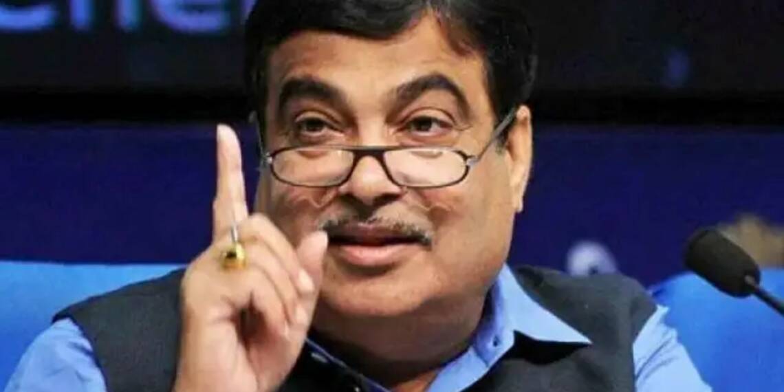 “क्वालिटी खराब हुई तो सड़क उखाड़ दूँगा और तुम्हें Fire करूंगा”, गडकरी की ठेकेदारों को चेतावनी