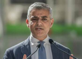 “मुझे जिताओ, मैं तुम्हें IPL दूँगा”, पाकिस्तानी मूल का मेयर लंदन-वासियों को भारतीय खेल दिखाने का वादा कर रहा है