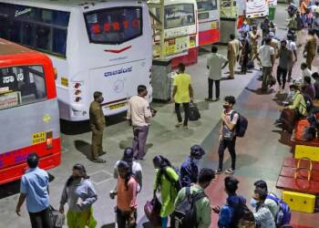 कर्नाटका में प्रतिदिन 35 हज़ार मामलों के बीच बेंगलुरु से 3 हज़ार कोविड मरीज गायब, दोष किसका?