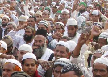 Covid वैक्सीन के खिलाफ फैलाई गई अफवाहों के चलते बढ़ी मुसलमानों में मौतों की संख्या