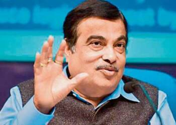 स्वास्थ्य मंत्री