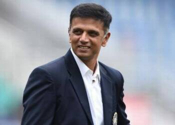 Rahul dravid smiling