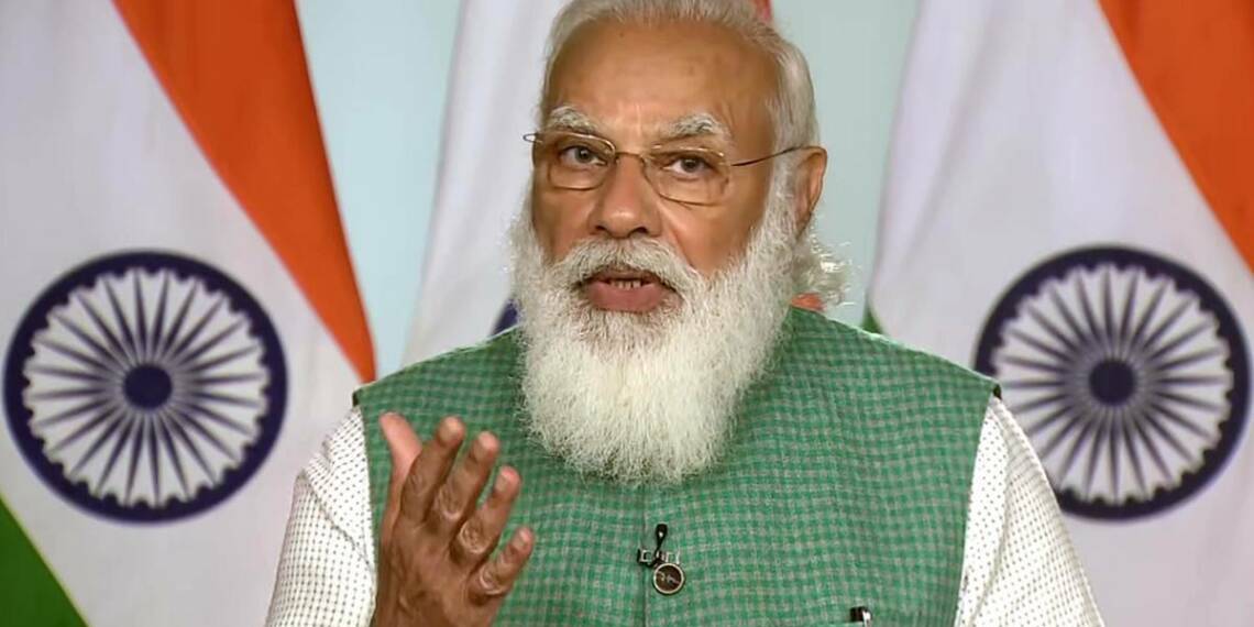 पीएम मोदी वैक्सीनेशन फैसला