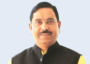 कर्नाटक मुख्यमंत्री प्रह्लाद जोशी