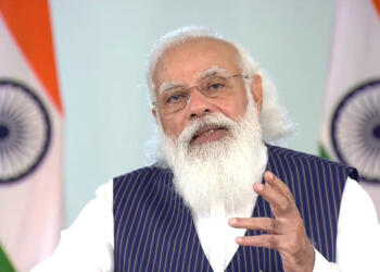 मोदी की लोकप्रियता का ग्राफ