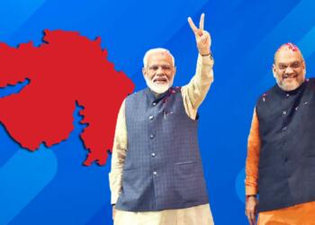 गुजरात भाजपा कैबिनेट की मीटिंग करते मोदी