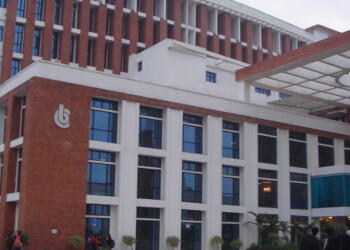 कोचिंग अब पूर्ण विकसित उद्योग में बदल गया है, अब सरकार इनकी आय चोरी पर लगाम लगाने जा रही