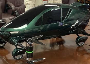 विनता उड़ने वाली कार