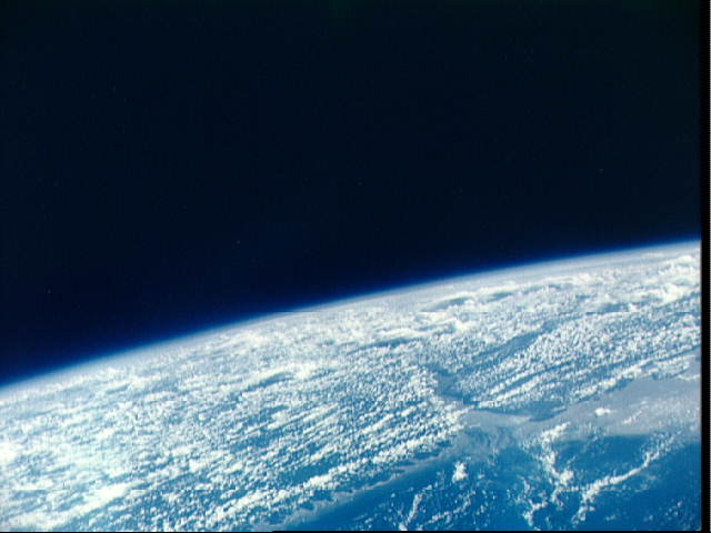 जेमिनी 9-ए अंतरिक्ष यान से देखा गया विश्व की सबसे चौड़ी अमेज़ॅन नदी, ब्राजील का मुहाना।