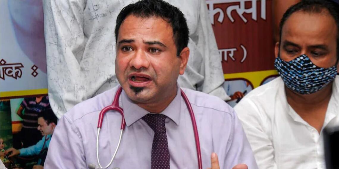 डॉ कफील खान निलंबित