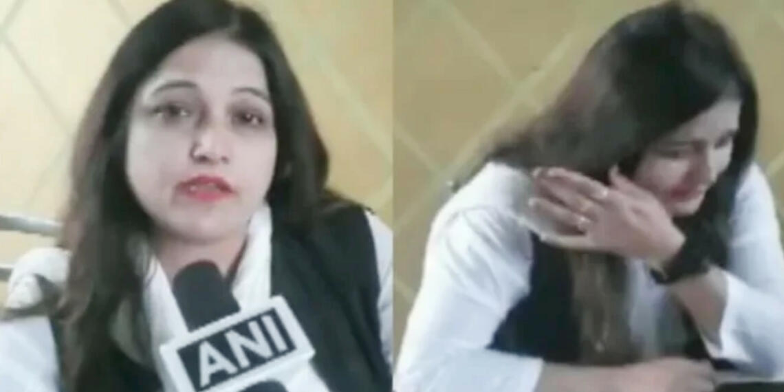 फराह नईम इस्तीफा