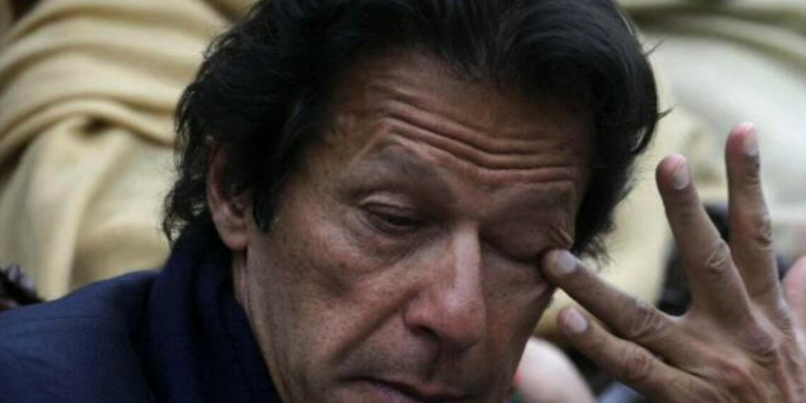 पतन की राह पर चल पड़ा है पाकिस्तान, उसका ऋण संकट वास्तव में काफी बुरा है!