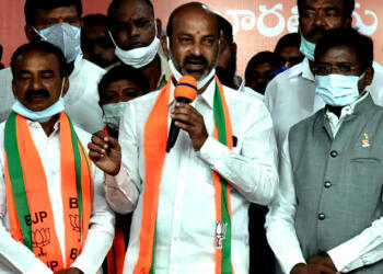 क्या तेलंगाना विधानसभा में भाजपा विधायकों का निलंबन दक्षिण में भगवा पार्टी की बढ़ती ताकत को दर्शाता है?