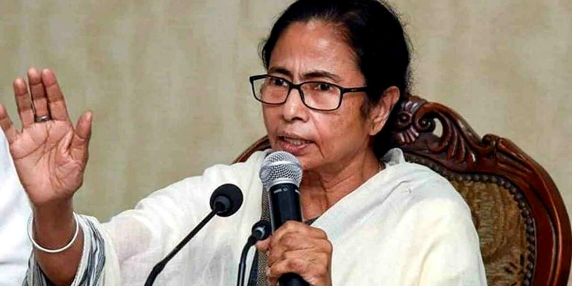 हास्यास्पद! अब भी ‘महामहिम’ चुनने का सपना संजो रही हैं ममता बनर्जी