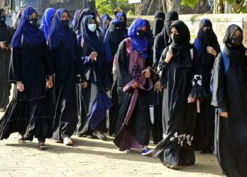 हिजाब हाईकोर्ट