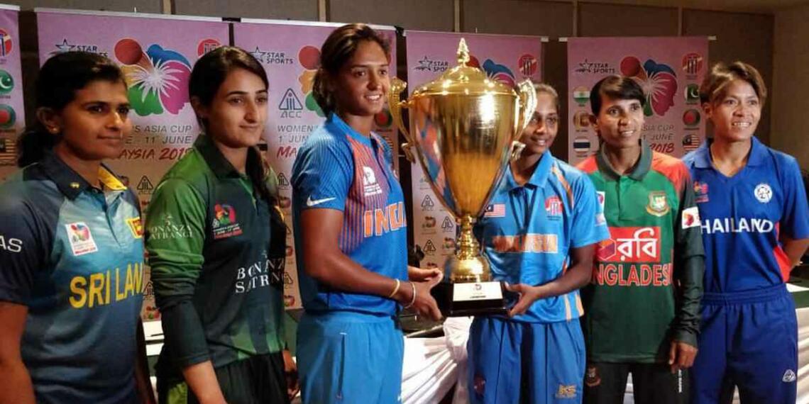 All captains with Women's Asia Cup 2022 trophy