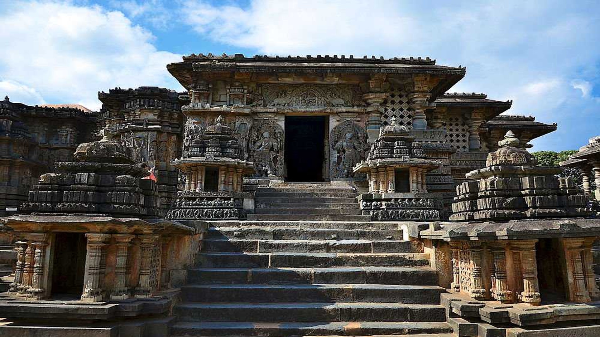 Hoysaleswara temple