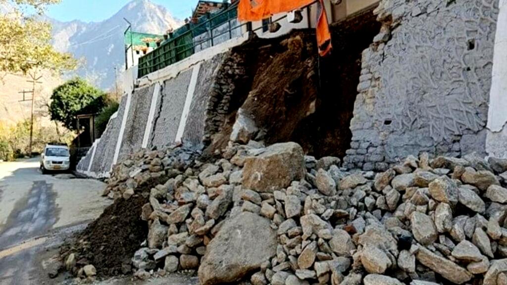 Joshimath is sinking government should also think about these places