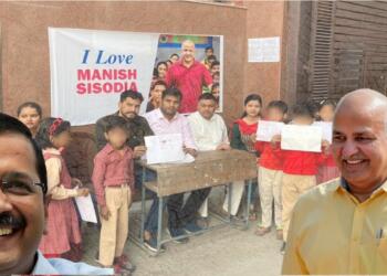 मनीष सिसोदिया को बचाने आम आदमी पार्टी का नया पैंतरा