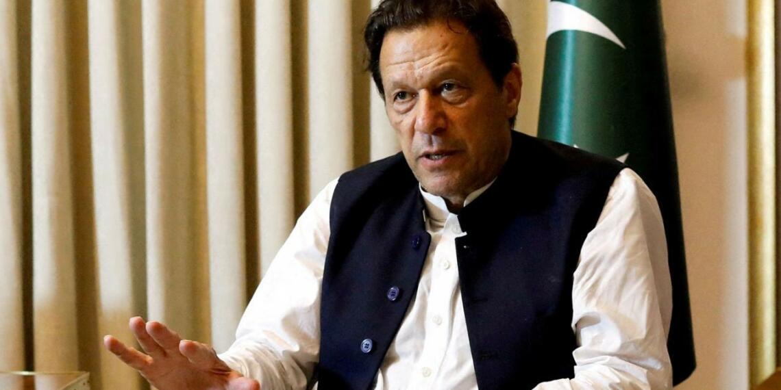 क्या अमेरिका ने गिराई इमरान खान की सरकार?