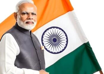 पीएम मोदी ने ‘हर घर तिरंगा’ अभियान के जरिए महिलाओं को किया आत्मनिर्भर, 500 करोड़ के कारोबार का अनुमान