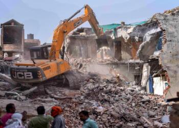 देशभर में बुलडोजर एक्शन पर सुप्रीम कोर्ट की रोक, लेकिन इन मामलों में कार्रवाई की छूट