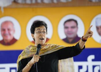 AAP ने किया साफ, अस्थाई सीएम हैं आतिशी