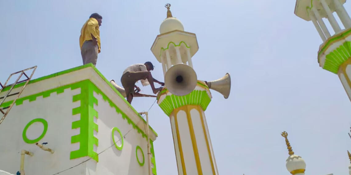 ढाई मोर्चे से भी आगे निकलती दुश्मनों की साजिश: